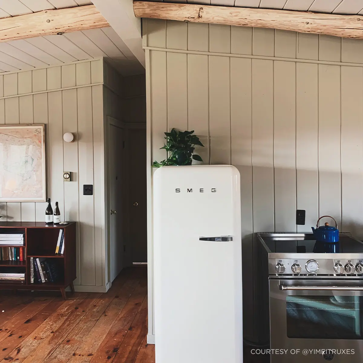 MOJAVE GATHERING_ Neutral gray-beige
