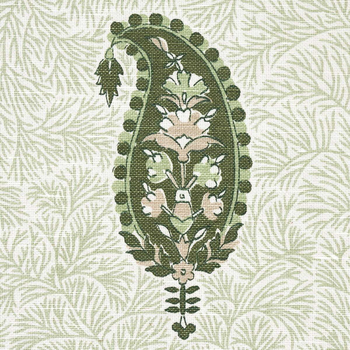 sigeyyyページ Ojai Paisley - Leaf Green Fabrics | Schumacher