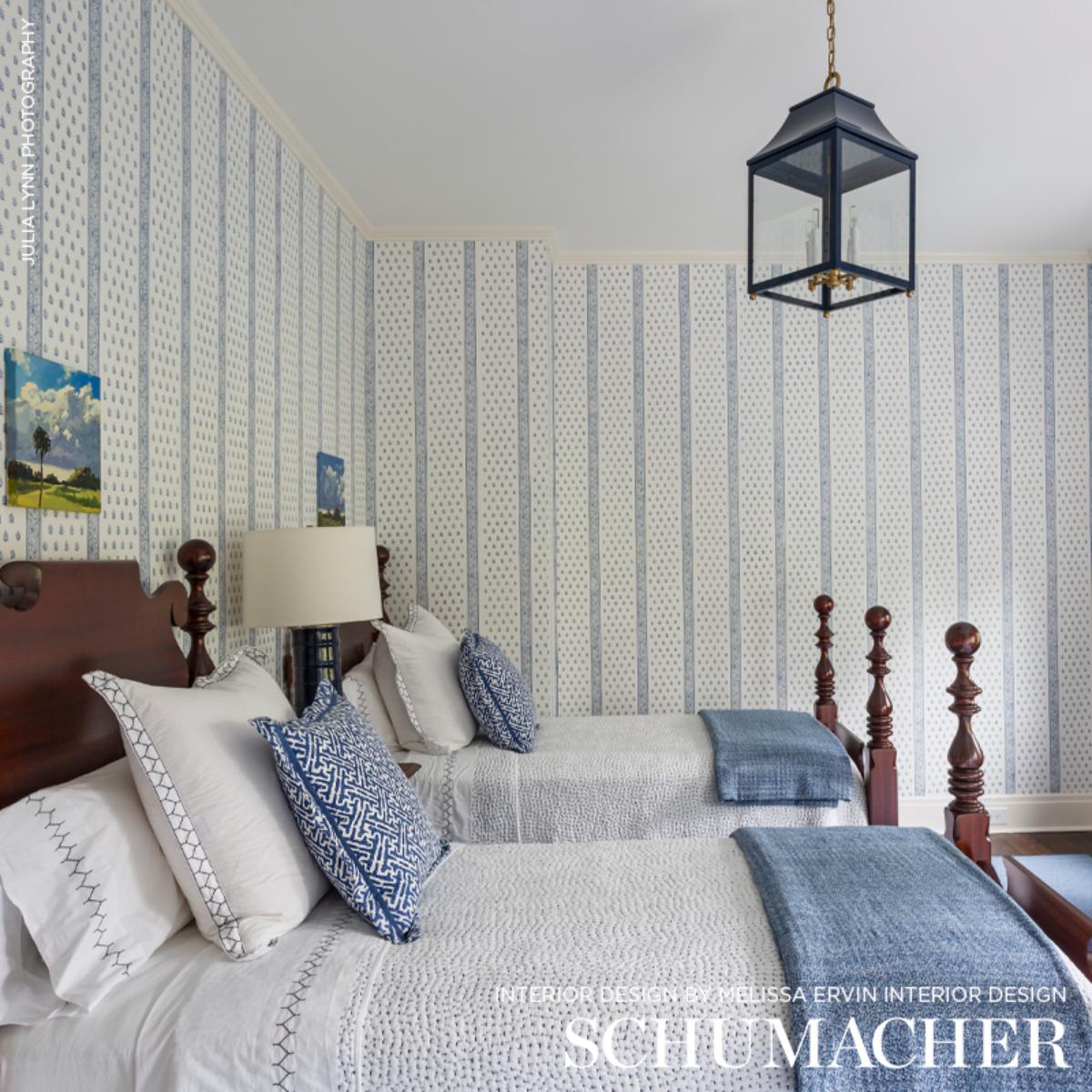 テラコッタ561 Katsura Stripe - Delft Wallpapers | Schumacher
