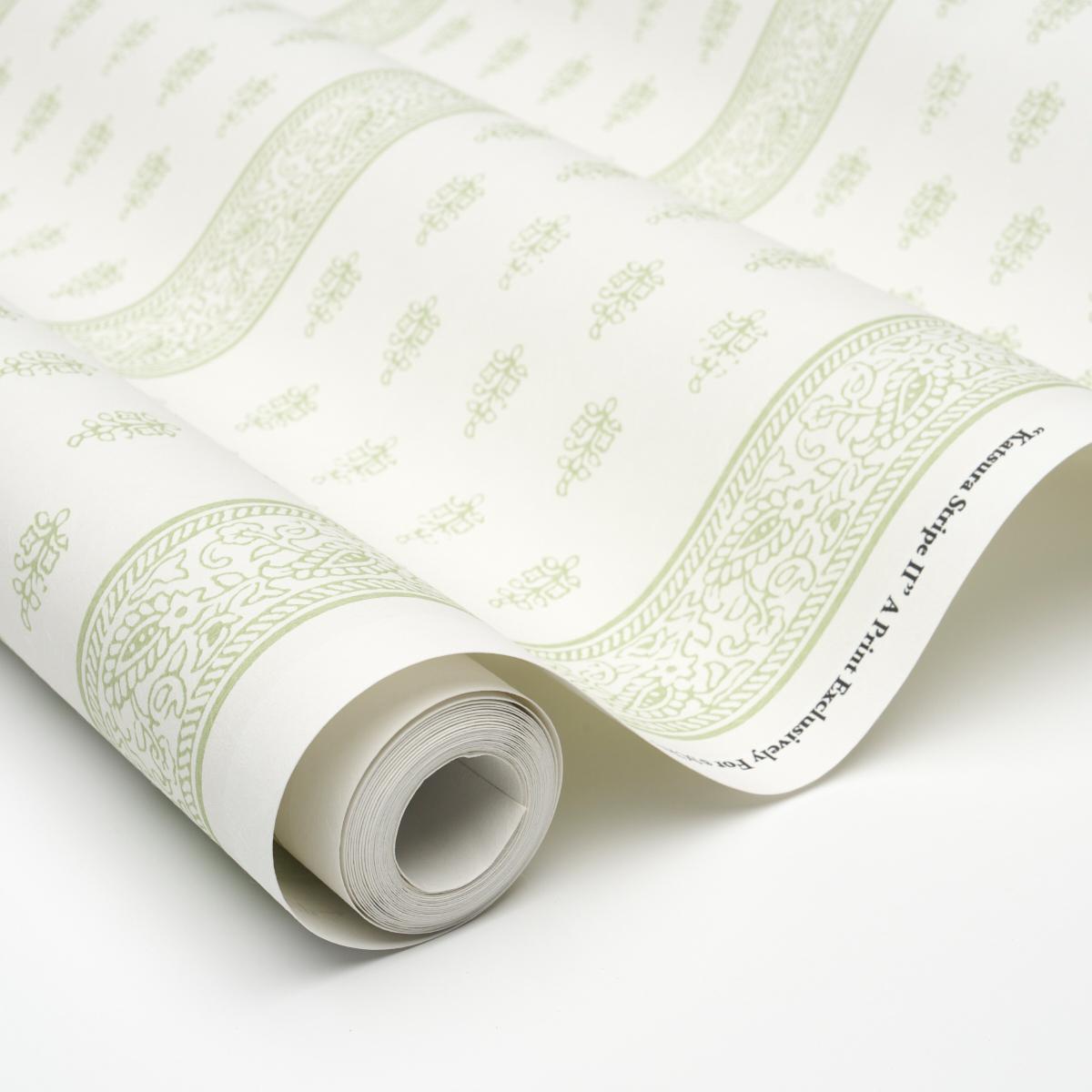 桂花霧香　色紙 Katsura Stripe II - Leaf Wallpapers | Schumacher