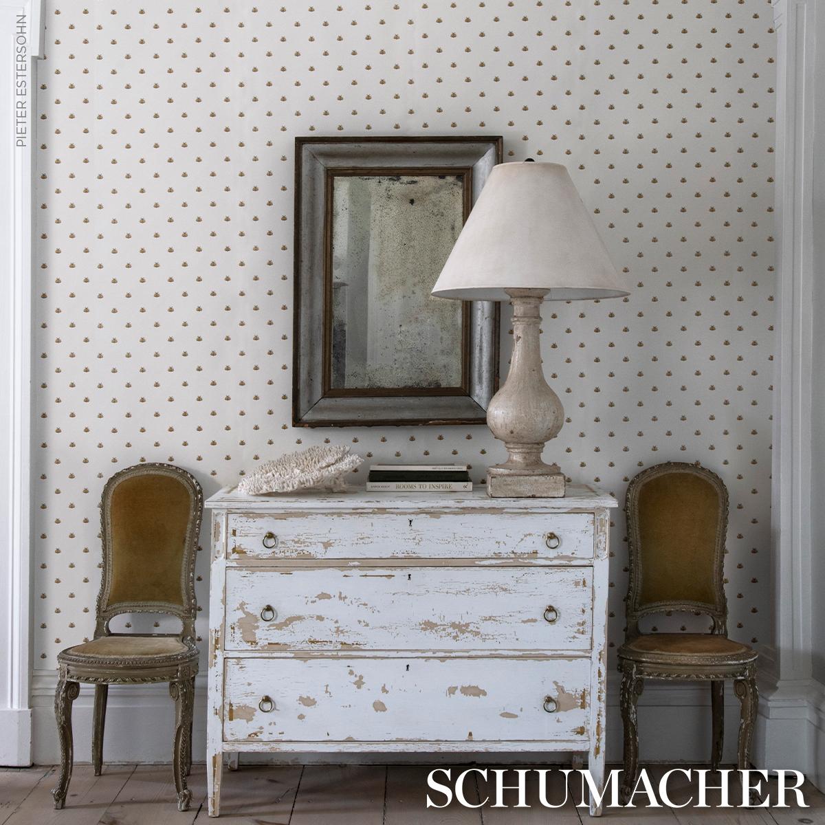 Hubert's Bees - White & Gold Wallpapers | Schumacher