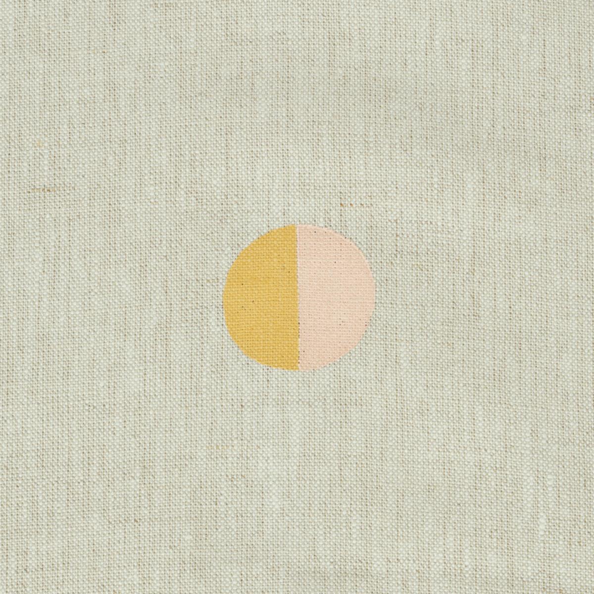 サントリー - Fall in Overlapping Dashes - Brown & White Fabrics | Schumacher